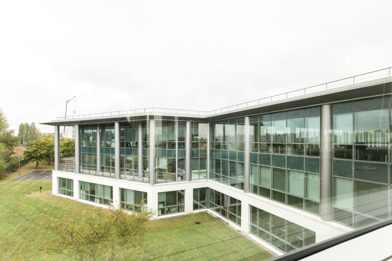 Bureau Roissy-en-France 1691m² Location bureau Roissy-en-France Val-d'Oise OLBUR2108702 2